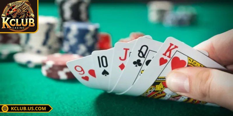 Xì tố KCLUB - Những mẹo chơi giúp tăng cơ hội thắng 3 Người tham gia biết quan sát đối thủ, đọc vị tâm lý